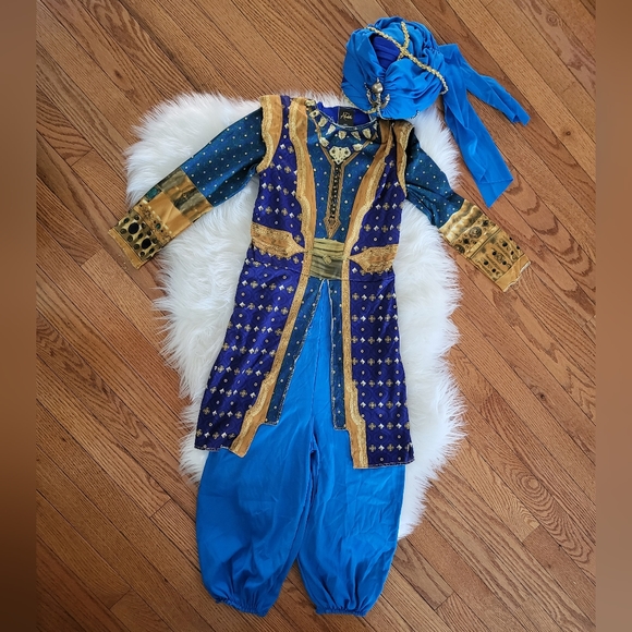 Disney Genie Costume 🕌🧞‍♂️ - Picture 4 of 14